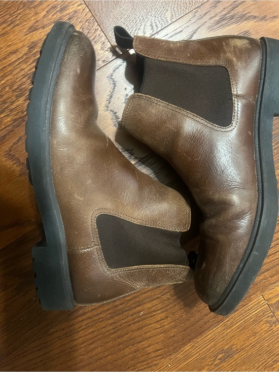 FRYE AND CO. Brown Leather Chelsea Slip-On Boots